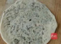 Illustration of how to make crispy prune pancake 11