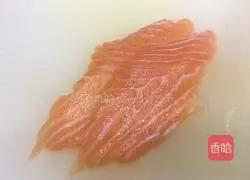 Illustration of how to make mango salmon sushi 3