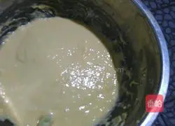 Illustration of how to make potato egg pancakes 4