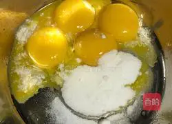 Illustration of how to make original chicken cake rolls (small four rolls) 3