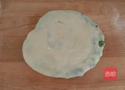 Illustration of how to make scallion pancakes 7