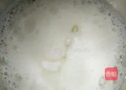 Illustration of how to make cream cake roll 5