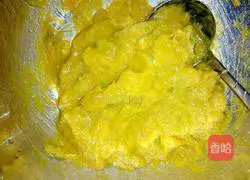 Illustration of how to make small pumpkin cake 4