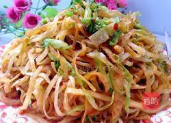 Illustration of Laoganma's Fried Pancakes 18