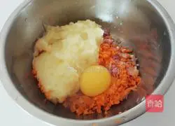 Illustration of how to make potato pancakes 6