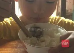 Illustration of how to make pork and eggplant cakes 8