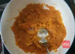 Illustration of how to make steamed pumpkin cake 2