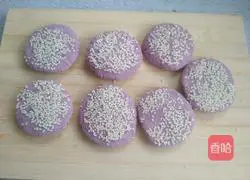 Illustration of how to make cheese fried taro and purple sweet potato cakes 9