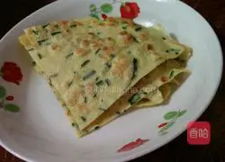Illustration of how to make chive egg pancake 7