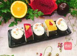 Illustration of how to make fruit sushi 8