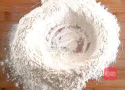 Illustration of how to make traditional peach cake 3