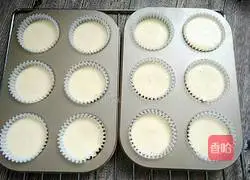 Illustration of how to make cup sponge cake 6