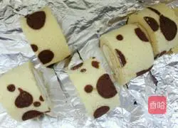 Illustration of how to make the cow flower cake rolls 21