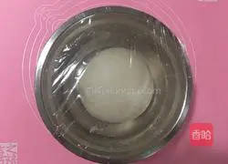 Illustration of how to make dumpling skin patties 2