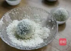 Illustration of how to make glutinous rice cakes with bean paste 8