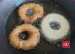 Illustration of how to make fried cakes 5