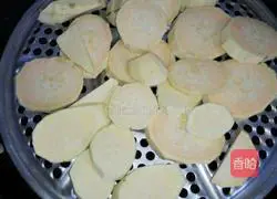 Illustration of how to make sweet potato cartoon cake 2