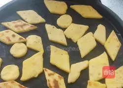 Purple sweet potato, egg yolk, jujube paste corn flour cake! Recipe 6