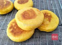 Illustration of how to make corn white flour cakes 11