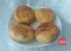 Illustration of how to make simple breakfast dough pie 6