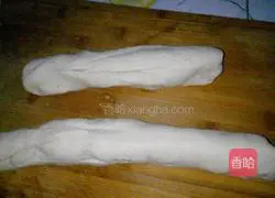 Illustration of how to make salt and pepper layer cake 4