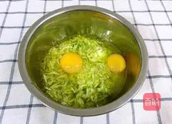 Zucchini egg pancake recipe 5