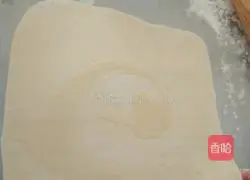 Illustration of how to make green onion pancake 9