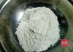 Illustration of how to make lard pancakes 1