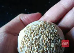 Illustration of how to make salt and pepper pancakes 9