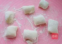 Illustration of how to make dough pancakes 6