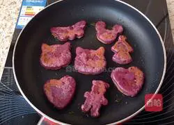 Purple Sweet Potato Pancake Recipe Illustration 4