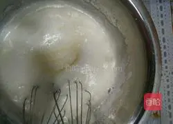 Illustration of how to make raisin cake roll 7