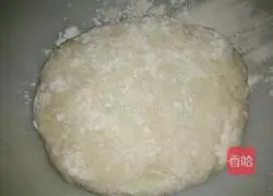 Illustration of how to make Soviet-style fermented brown sugar cake (grill version) 2