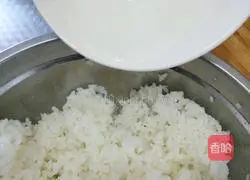 Illustration of how to make sushi rolls 2