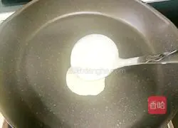 Illustration of how to make banana waffles 4