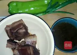 Illustration of how to make meatloaf 9