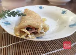 Illustration of how to make egg-filled pancakes 6