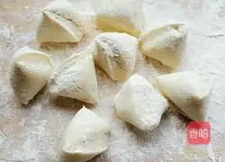 Illustration of how to make vegetable pancakes 4