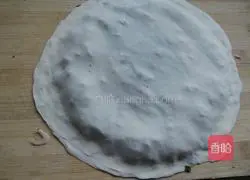 Illustration of how to make chive egg pancake 7