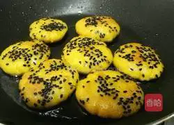 Illustration of how to make pan-fried sweet potato glutinous rice cakes 14