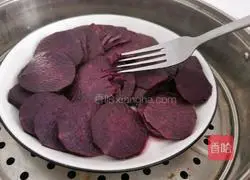 Purple Sweet Potato Glutinous Rice Cake Recipe Illustration 3