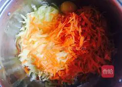 Illustration of how to make potato pancakes 2