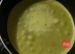 Illustration of how to make mugwort pancakes 4