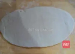 Illustration of how to make hot scallion pancake 5