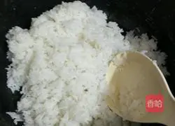 Illustration of how to make homemade sushi rolls 1