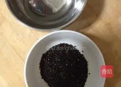 Illustration of how to make sweet sesame pancakes 3