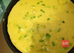 Illustration of how to make green onion and egg pancakes 5