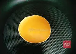 Illustration of how to make waffles 6