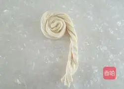 Illustration of how to make Panlong Cake 9