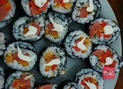 Illustration of how to make meat floss and ham sushi 8